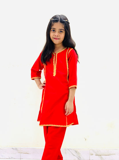 Stylish 2-Piece Lawn Suit for Your Little Princess